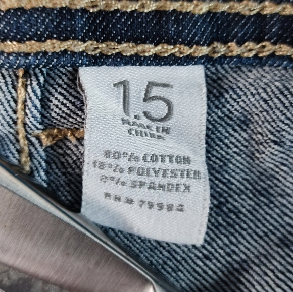 CHICO'S Platinum Denim Cropped Stretchy High-Rise Jeans LIKE NEW            #122 - Picture 8 of 12